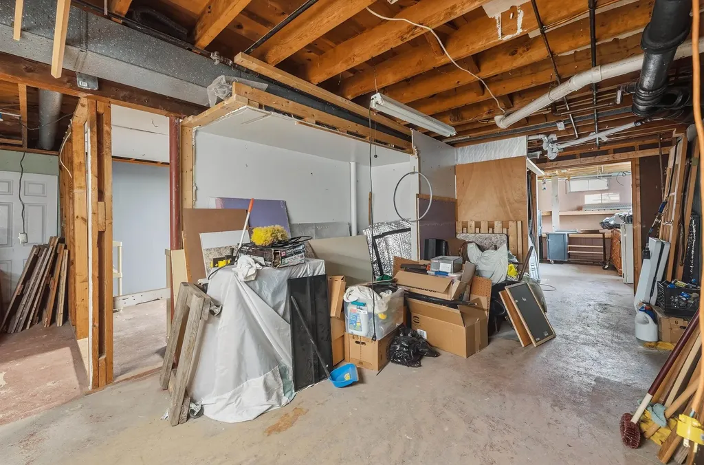 2 Iroquois Road Nashua NH 03063