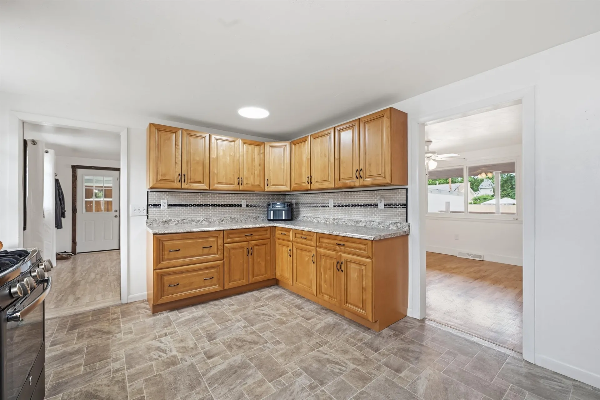 2 Iroquois Road Nashua NH 03063
