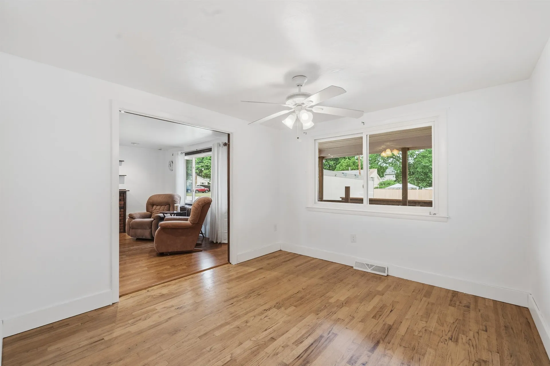 2 Iroquois Road Nashua NH 03063