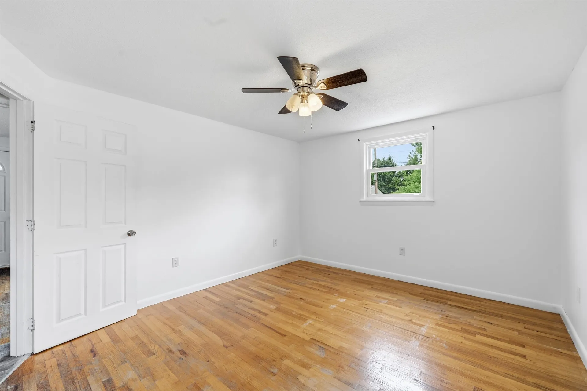 2 Iroquois Road Nashua NH 03063