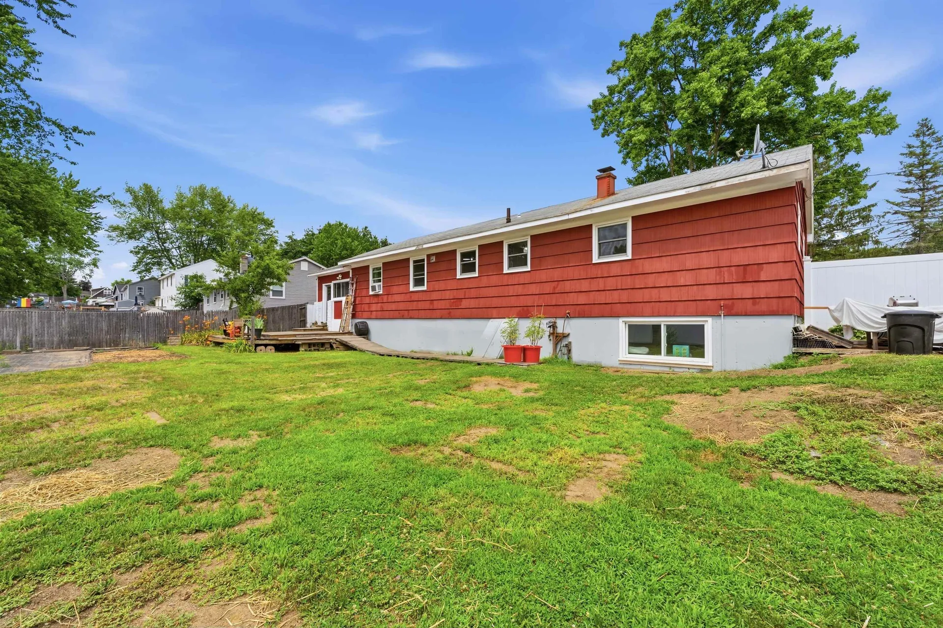 2 Iroquois Road Nashua NH 03063