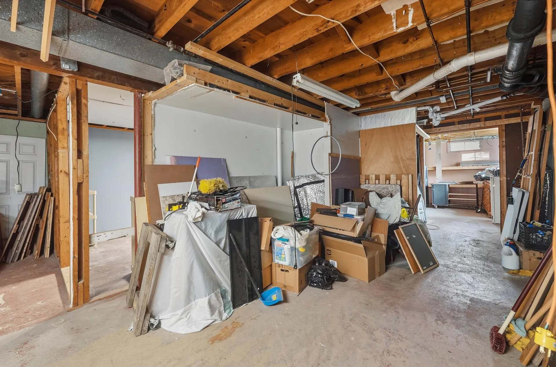 2 Iroquois Road Nashua NH 03063