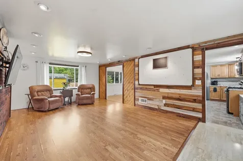 2 Iroquois Road Nashua NH 03063