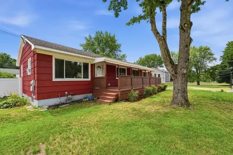 2 Iroquois Road Nashua NH 03063
