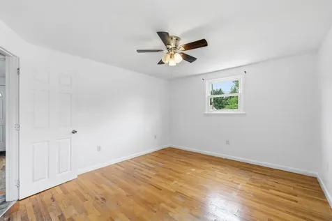 2 Iroquois Road Nashua NH 03063