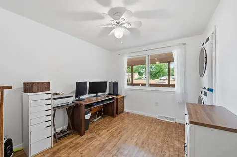 2 Iroquois Road Nashua NH 03063