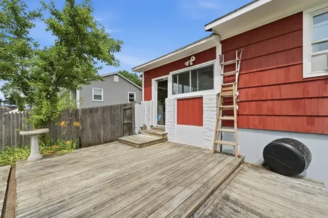2 Iroquois Road Nashua NH 03063