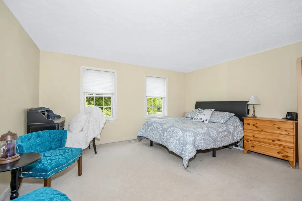 3 Indian Fern Drive Nashua NH 03062