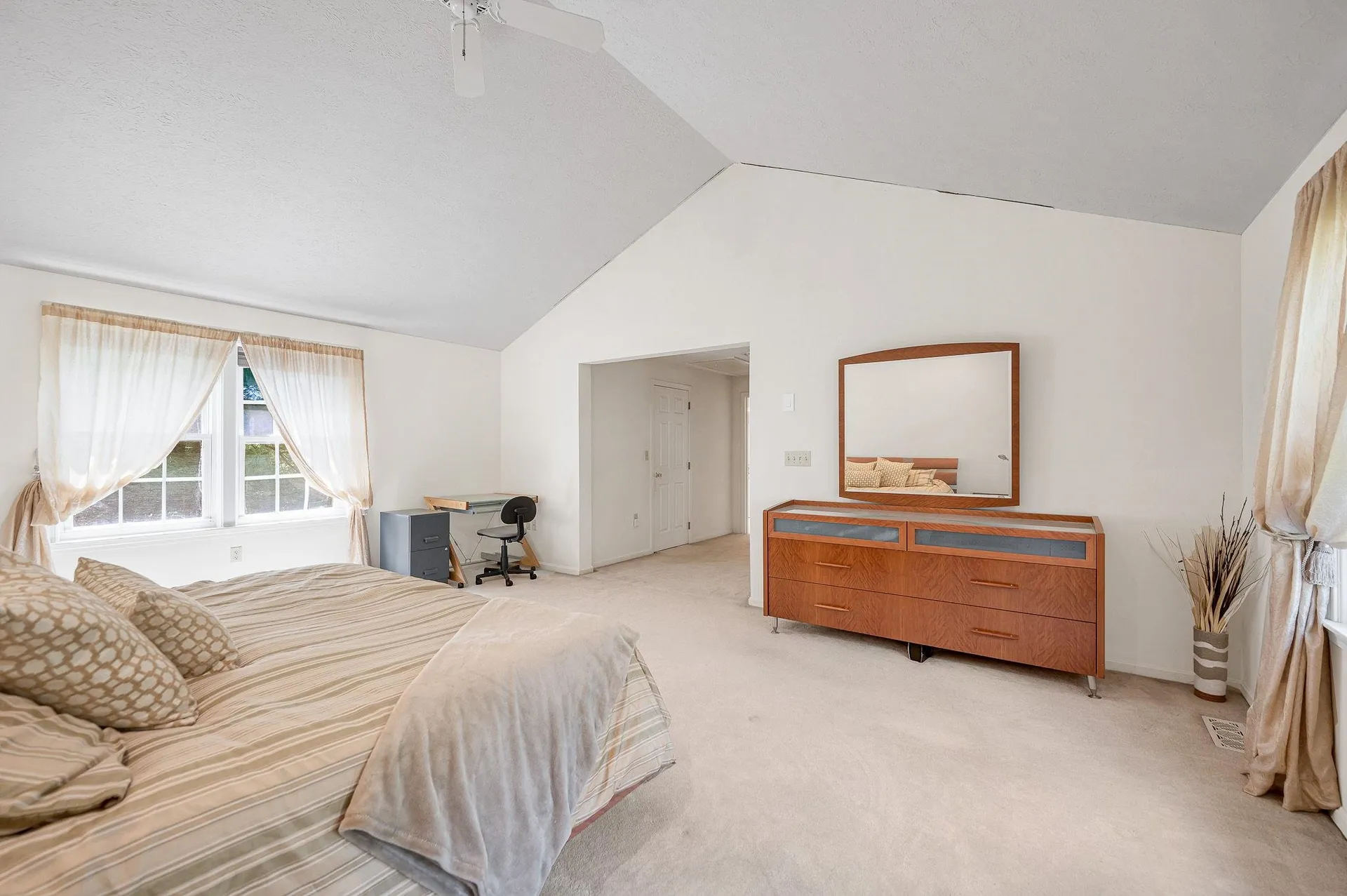 3 Indian Fern Drive Nashua NH 03062
