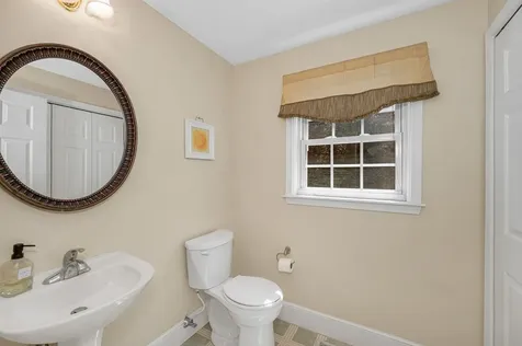 3 Indian Fern Drive Nashua NH 03062