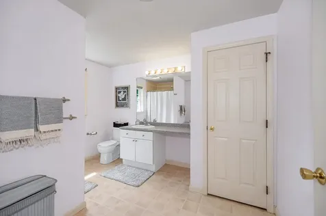 3 Indian Fern Drive Nashua NH 03062
