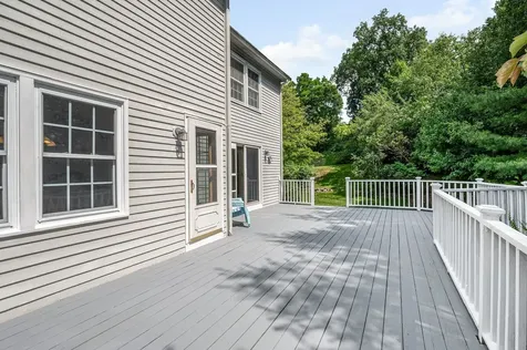 3 Indian Fern Drive Nashua NH 03062