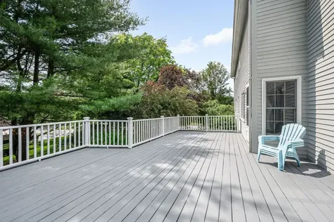 3 Indian Fern Drive Nashua NH 03062