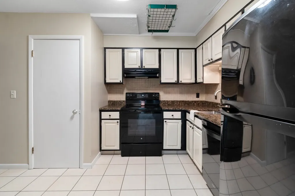 180 Ledgewood Circle Burlington VT 05401