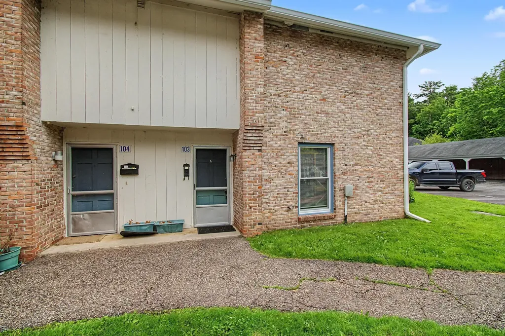 180 Ledgewood Circle Burlington VT 05401