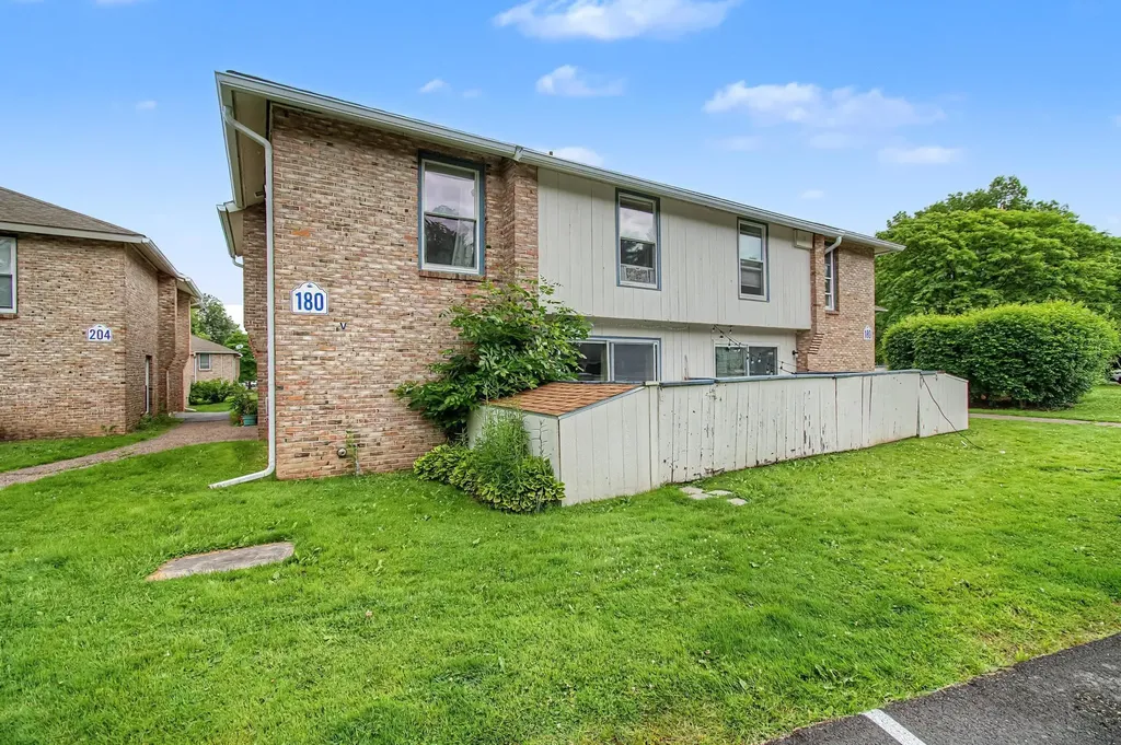 180 Ledgewood Circle Burlington VT 05401