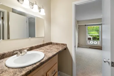 180 Ledgewood Circle Burlington VT 05401