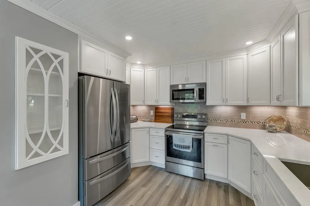 29 Hunt Avenue Franklin NH 03235
