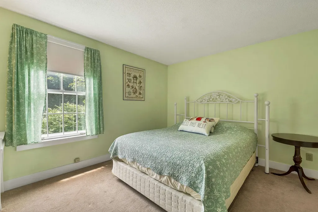29 Hunt Avenue Franklin NH 03235