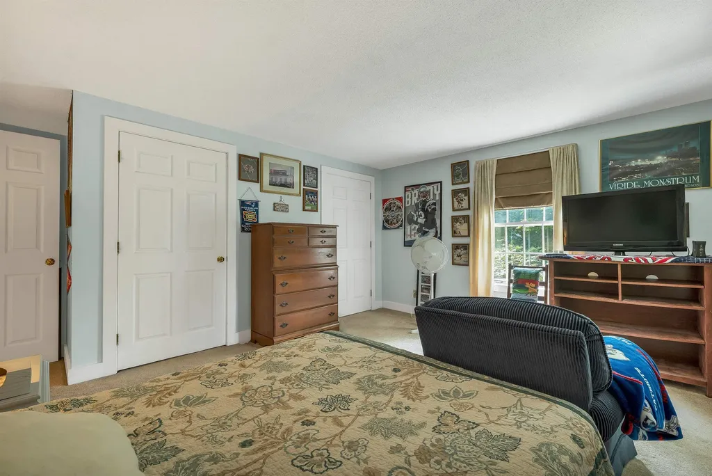 29 Hunt Avenue Franklin NH 03235