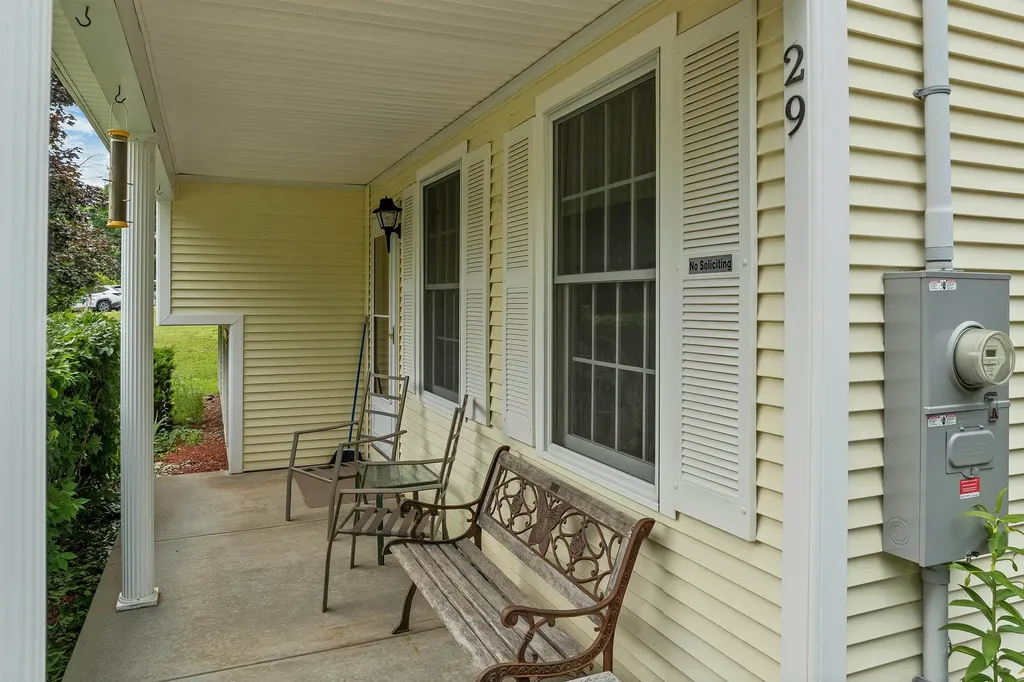 29 Hunt Avenue Franklin NH 03235