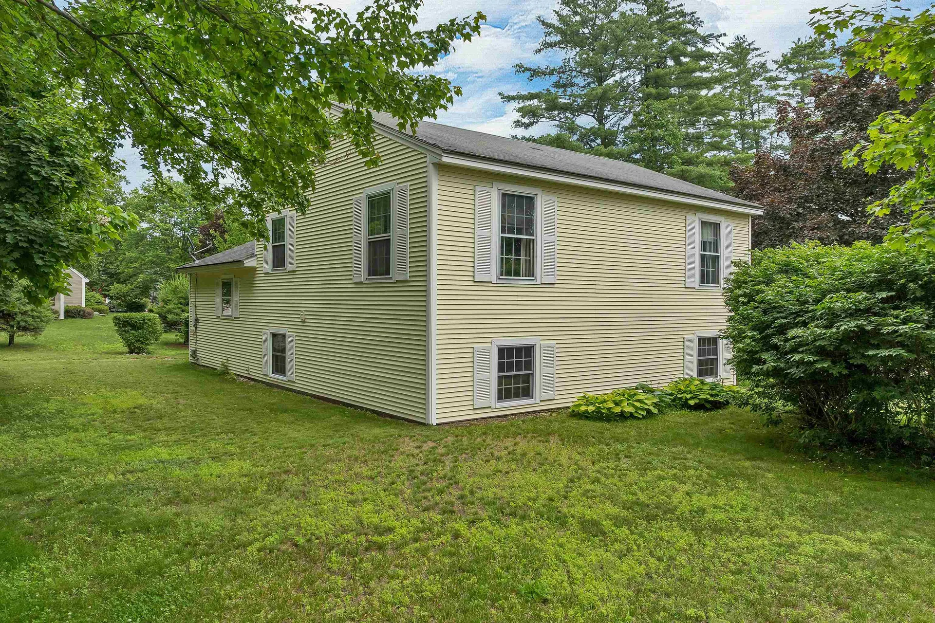 29 Hunt Avenue Franklin NH 03235