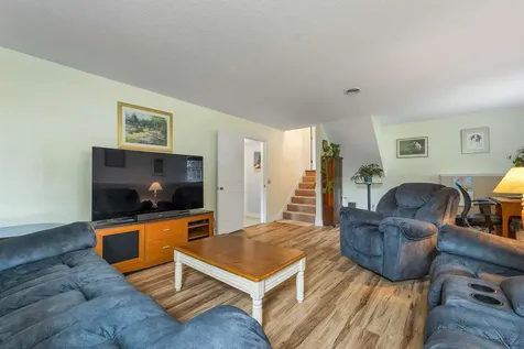29 Hunt Avenue Franklin NH 03235