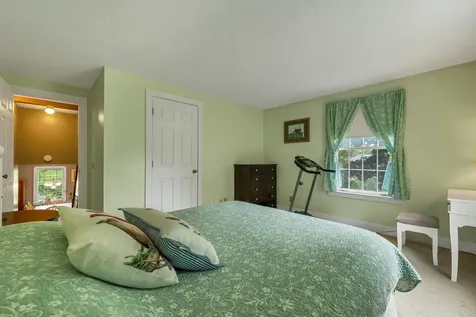 29 Hunt Avenue Franklin NH 03235