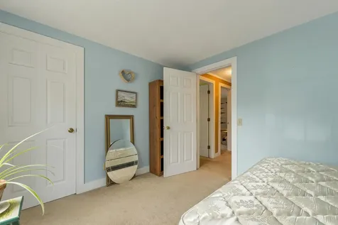 29 Hunt Avenue Franklin NH 03235