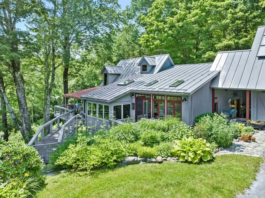769 West Hill Road Warren VT 05674