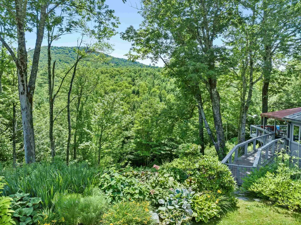 769 West Hill Road Warren VT 05674