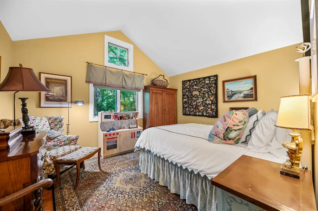 769 West Hill Road Warren VT 05674