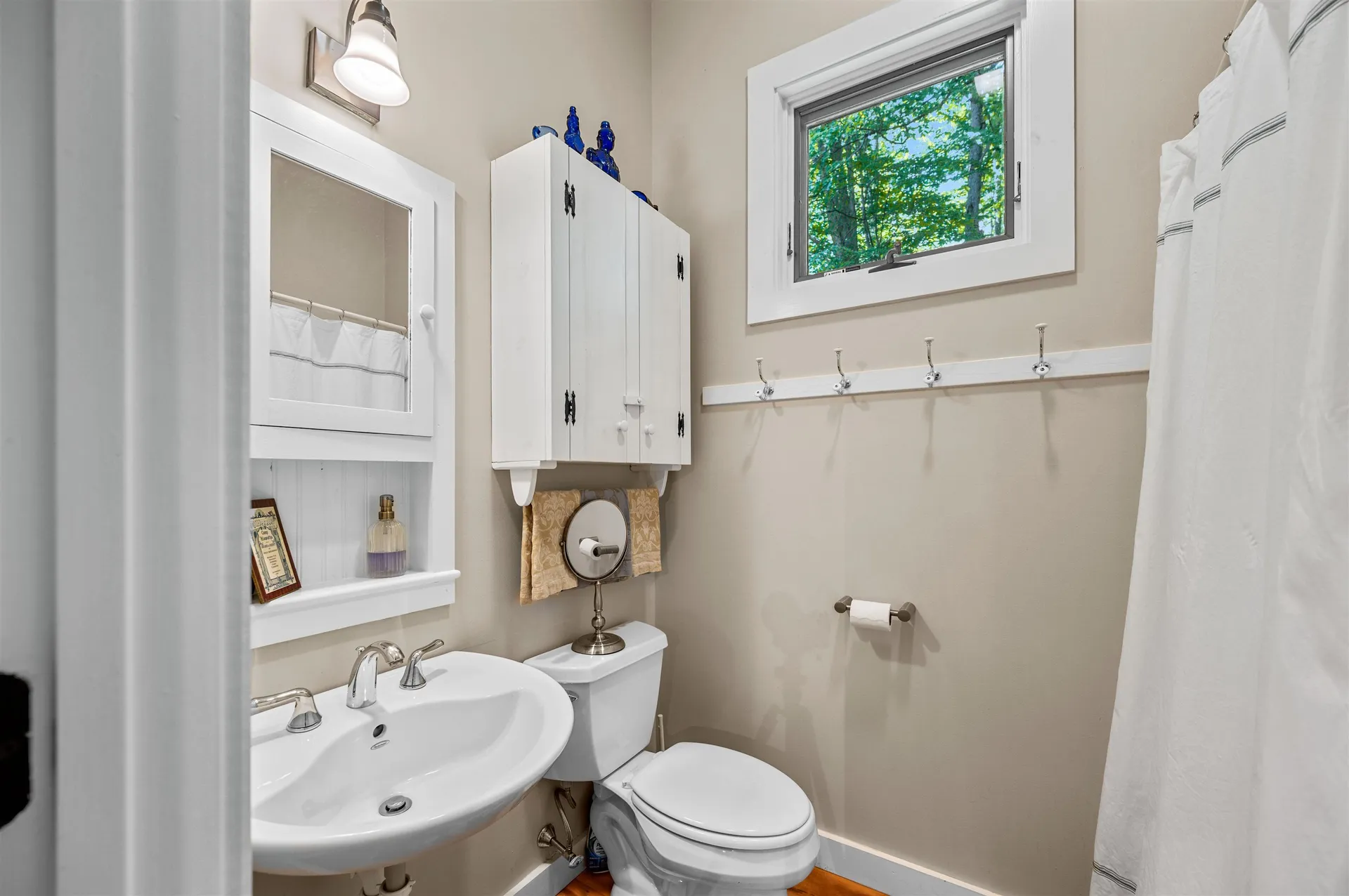 769 West Hill Road Warren VT 05674