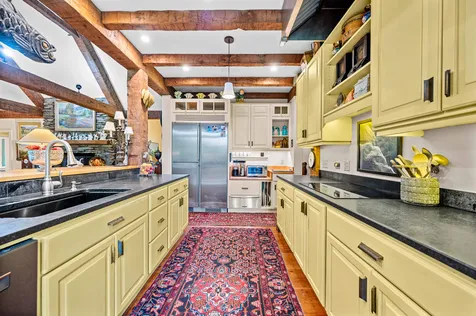 769 West Hill Road Warren VT 05674