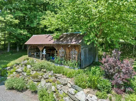 769 West Hill Road Warren VT 05674