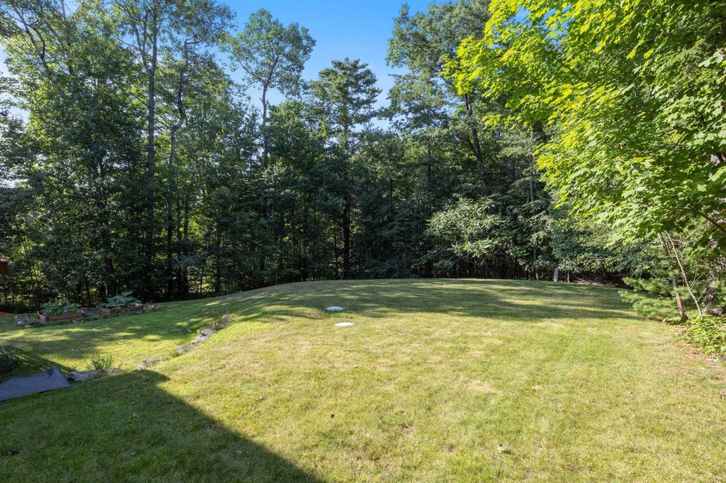 98 Ridgecrest Drive Greenland NH 03840