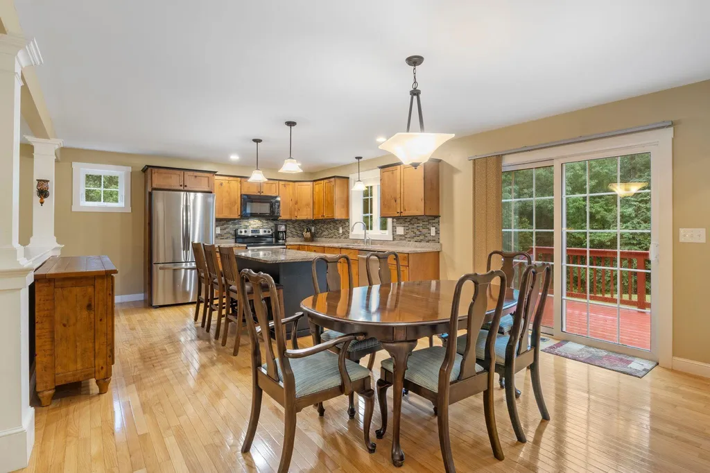 98 Ridgecrest Drive Greenland NH 03840