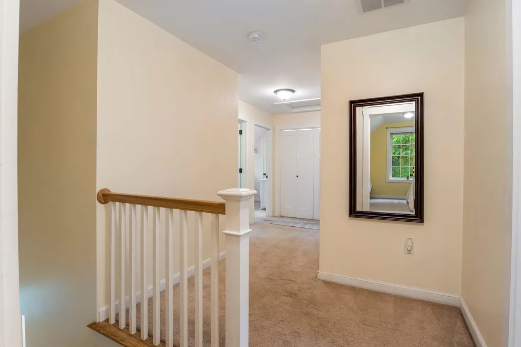 98 Ridgecrest Drive Greenland NH 03840