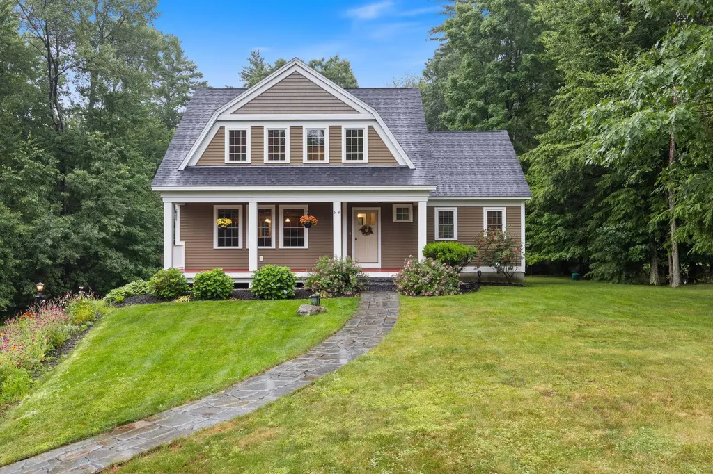 98 Ridgecrest Drive Greenland NH 03840