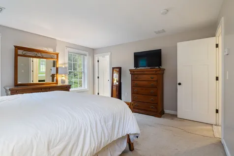 98 Ridgecrest Drive Greenland NH 03840