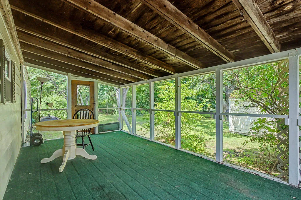 47 Deep Meadows Exeter NH 03833