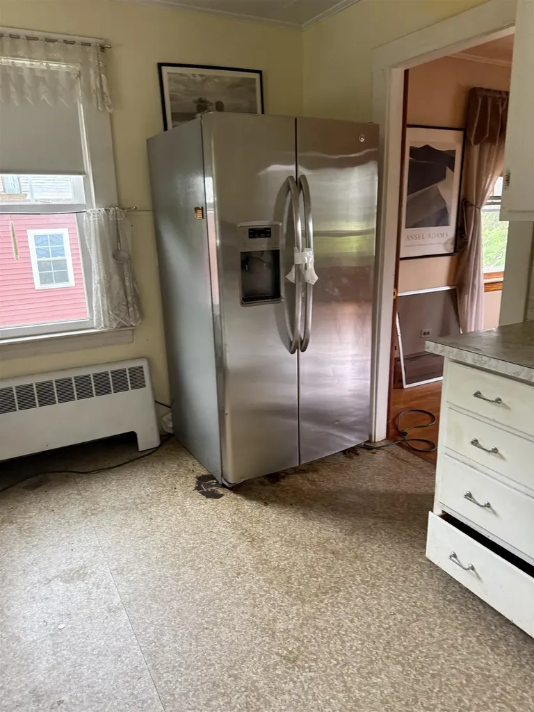 5 Moulton Street Raymond NH 03077