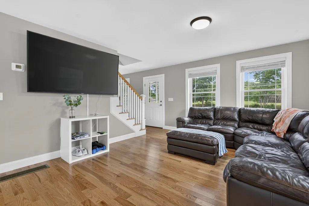 20 Woodbury Lane Boscawen NH 03303