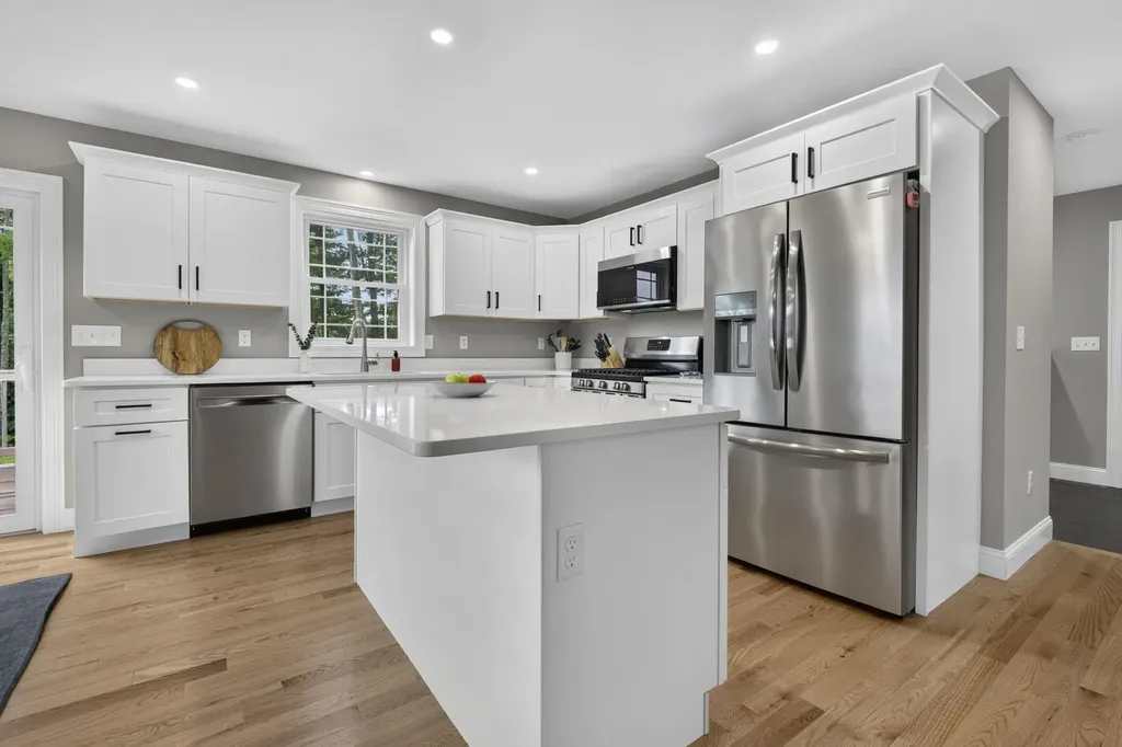 20 Woodbury Lane Boscawen NH 03303