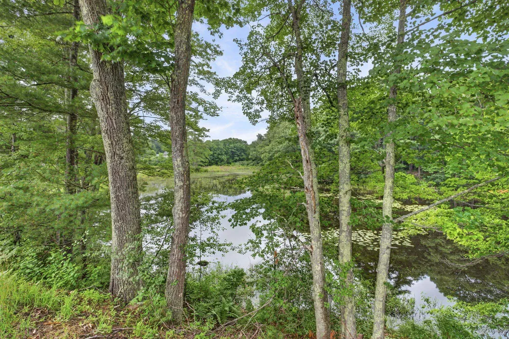 20 Woodbury Lane Boscawen NH 03303