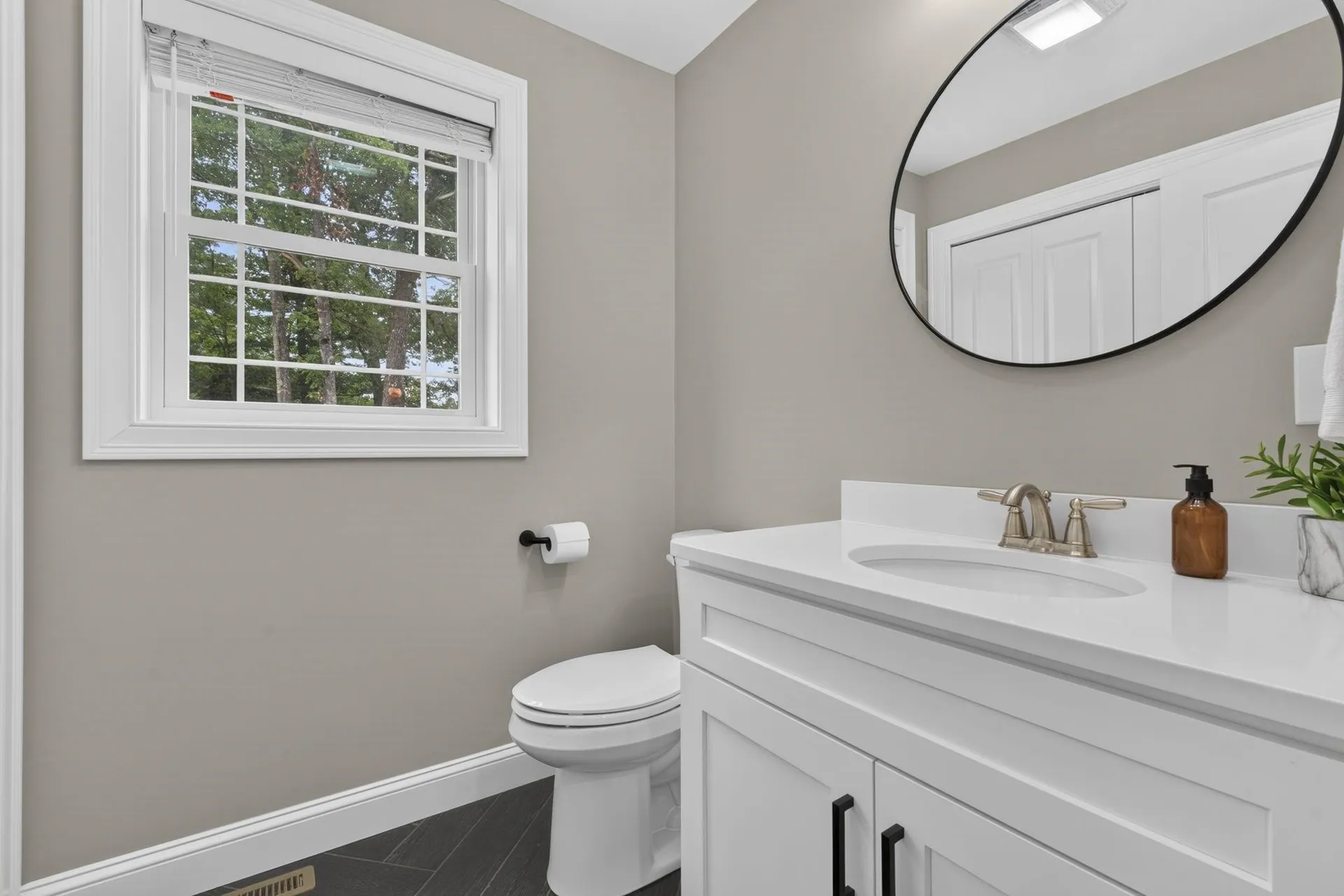 20 Woodbury Lane Boscawen NH 03303