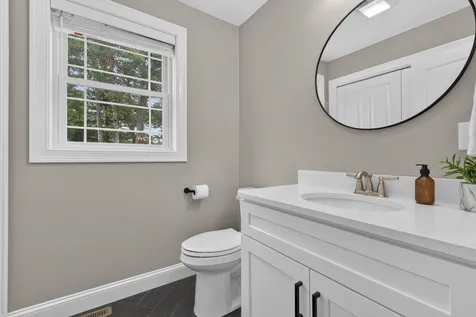 20 Woodbury Lane Boscawen NH 03303
