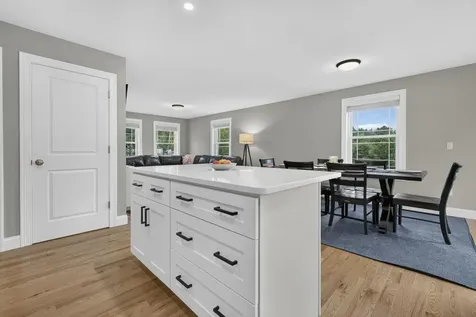 20 Woodbury Lane Boscawen NH 03303