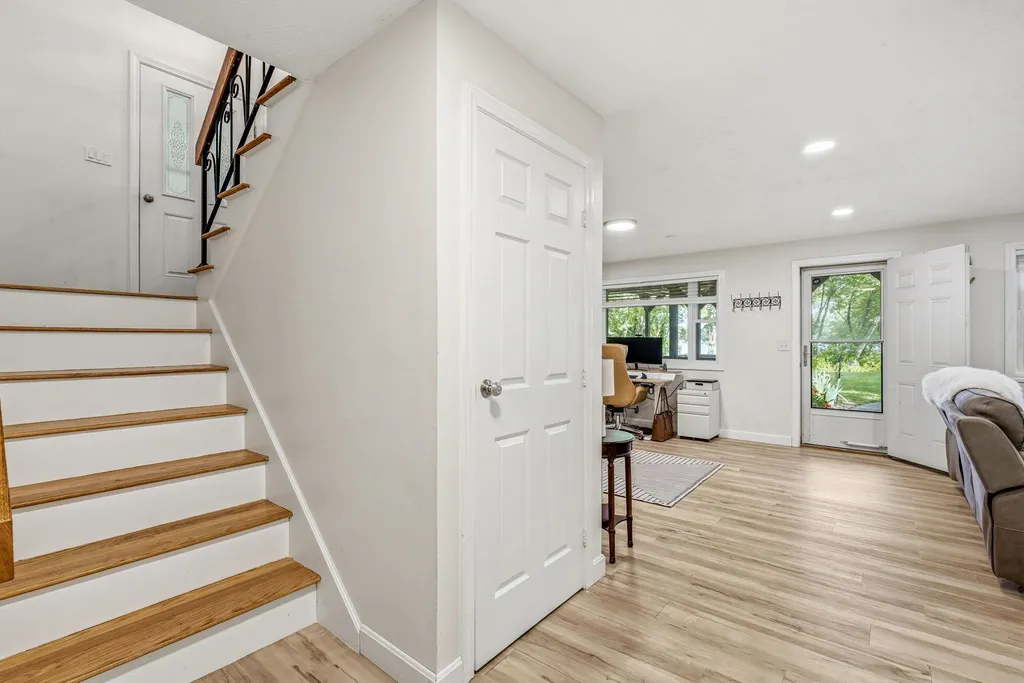 35 Cove Street Goffstown NH 03045