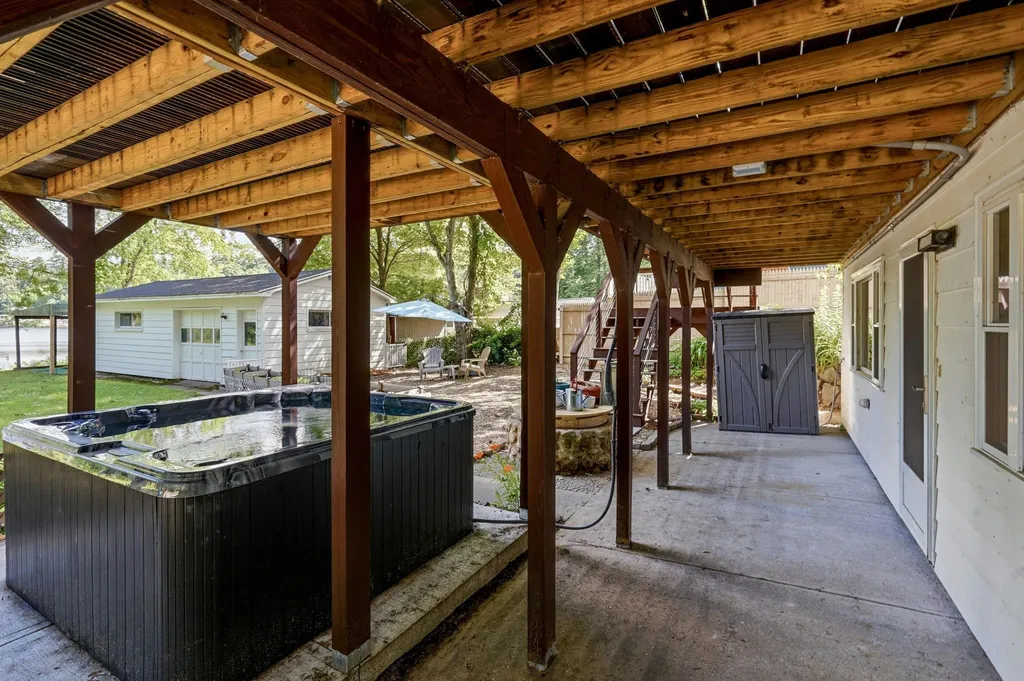 35 Cove Street Goffstown NH 03045
